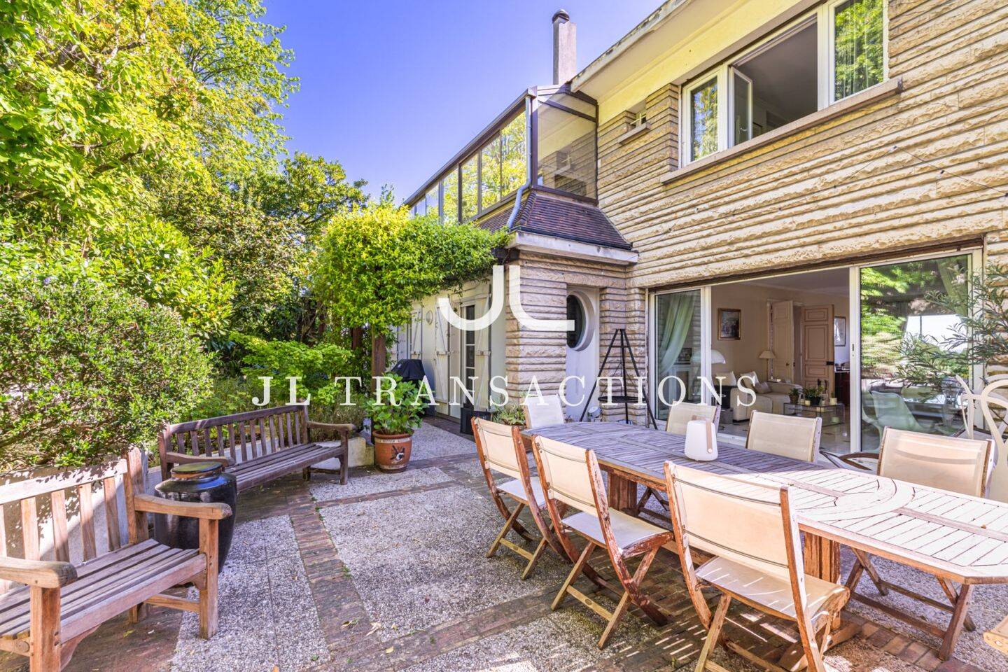 Maison à vendre, 360m², SURESNES