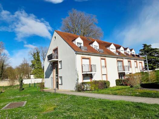 Appartement à vendre 98 000 € 2 pièces 1 chambre 35 m² RDC Saint Martin Sud Étampes 91150