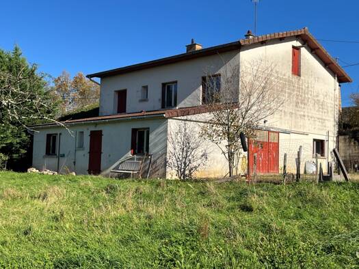 Maison à vendre 164 300 € 7 pièces 5 chambres 137,9 m² 9 472 m² de terrain Cuisery 71290