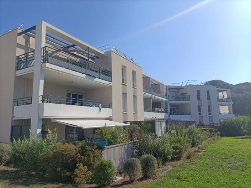 Maison à louer, 37m², LA LONDE LES MAURES