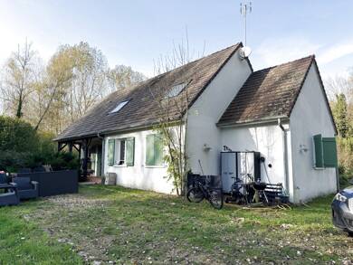 Maison à louer 1 790 € 6 pièces 5 chambres 144 m² 3 500 m² de terrain Plailly 60128