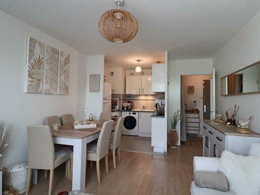 Appartement à louer 870 € 2 pièces 1 chambre 40 m² 2ème étage Ouest Centre Sud Dammartin-en-Goële 77230