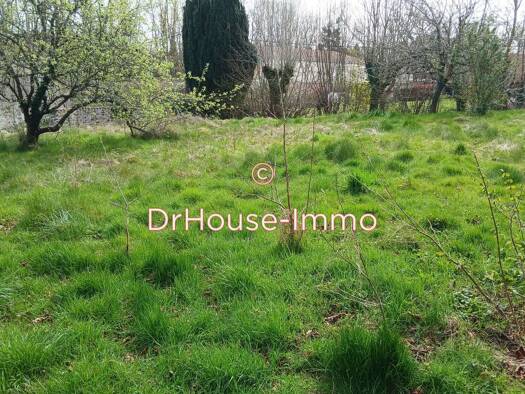 Terrain à vendre 27 500 € 1 320 m² de terrain Chalus 87230