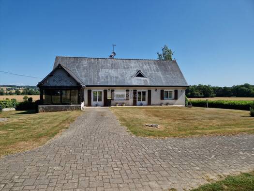 Maison à vendre 268 000 € 7 pièces 5 chambres 205 m² 3 272 m² de terrain Sérent 56460