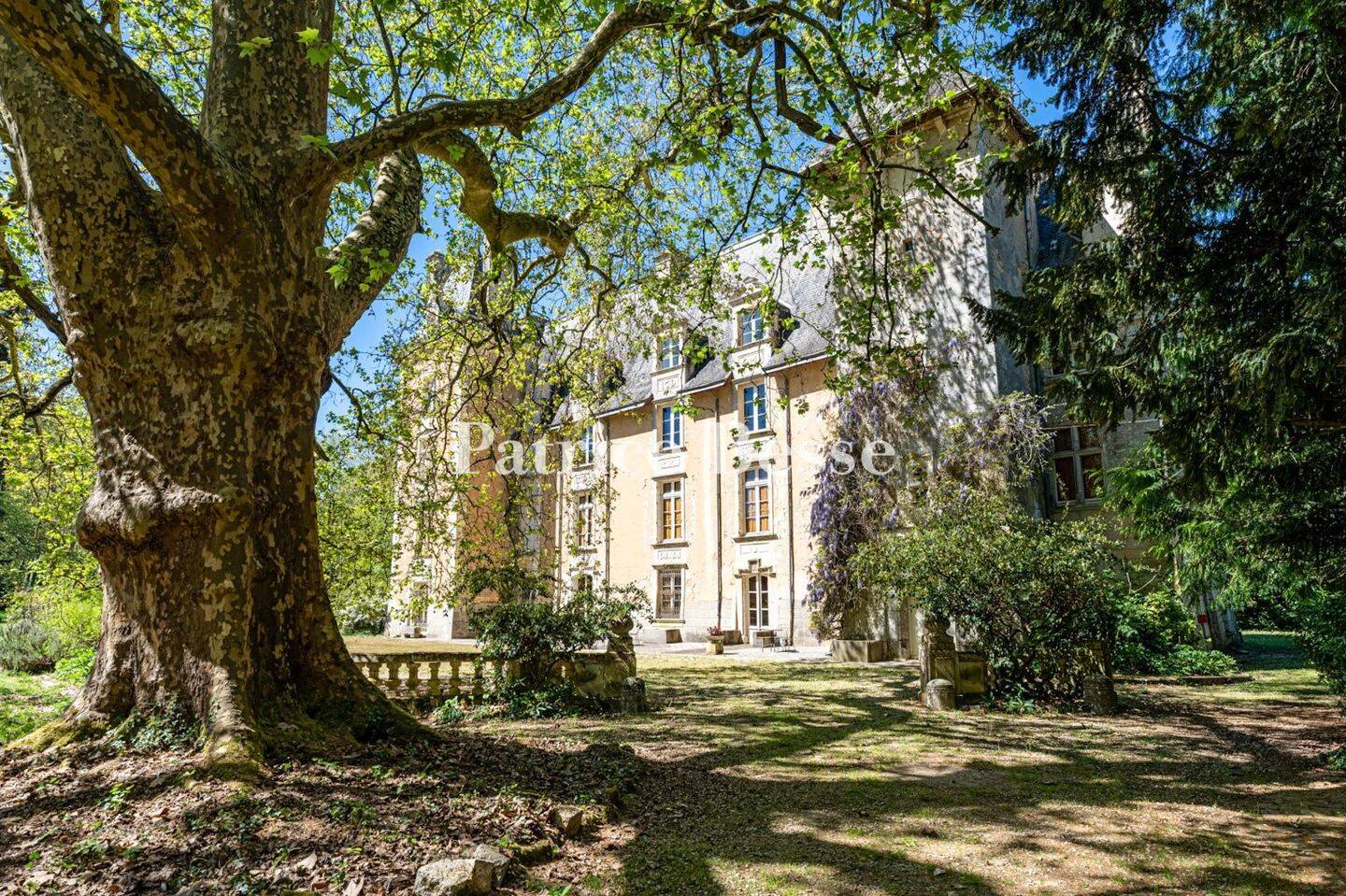 Maison à vendre, 1570m², POITIERS