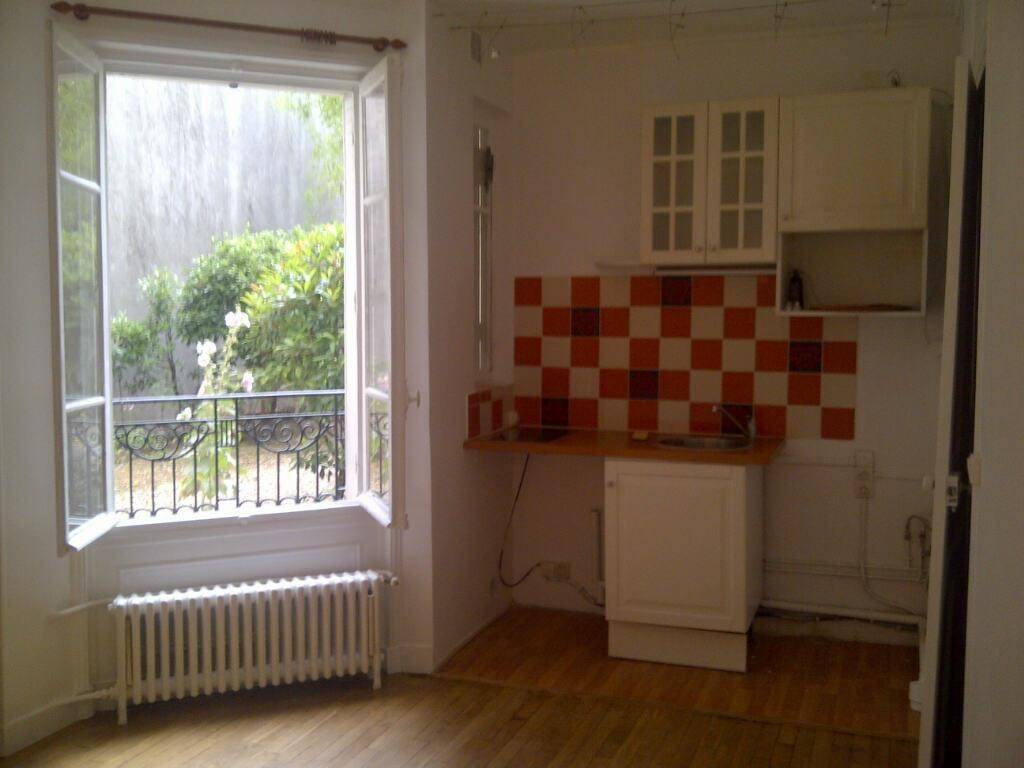 Maison à louer, 26m², COURBEVOIE