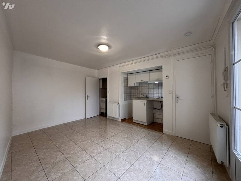 Maison à louer, 17m², THIERS SUR THEVE