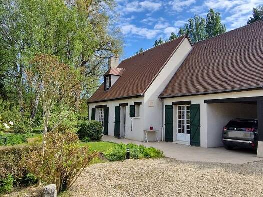 Maison à vendre 427 000 € 5 pièces 4 chambres 140 m² 940 m² de terrain Noisy-sur-École 77123