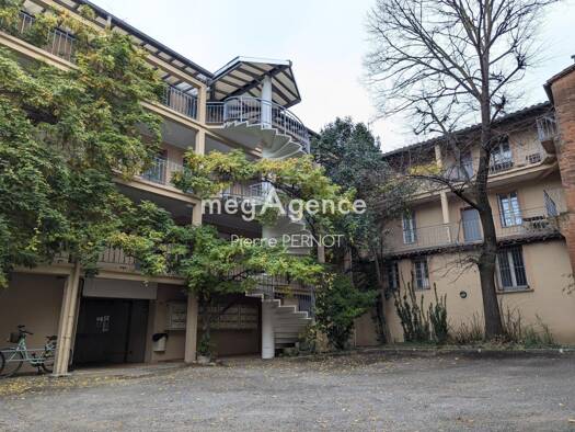 Appartement à vendre 165 000 € 2 pièces 1 chambre 44 m² Étage 3/3 Minimes Toulouse 31200