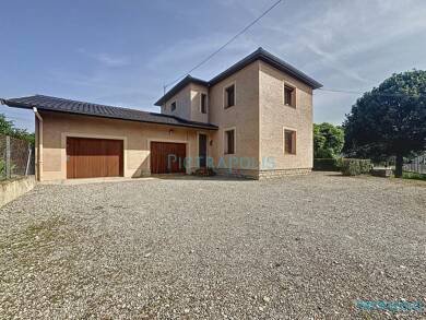 Villa à vendre 299 000 € 5 pièces 3 chambres 107 m² 1 071 m² de terrain Pérouges 01800