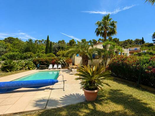 Villa à vendre 478 000 € 6 pièces 4 chambres 150 m² 2 200 m² de terrain Carnoules 83660