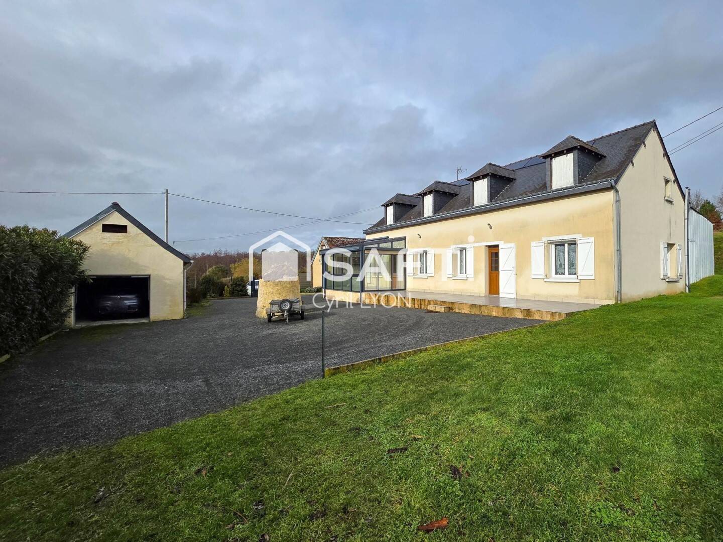 Maison à vendre, 182m², MOULIHERNE