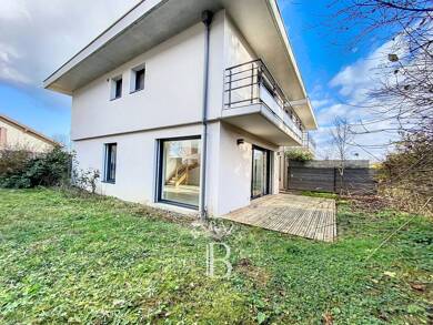 Maison jumelée à vendre 495 000 € 5 pièces 3 chambres 95,7 m² 273 m² de terrain Publier 74500