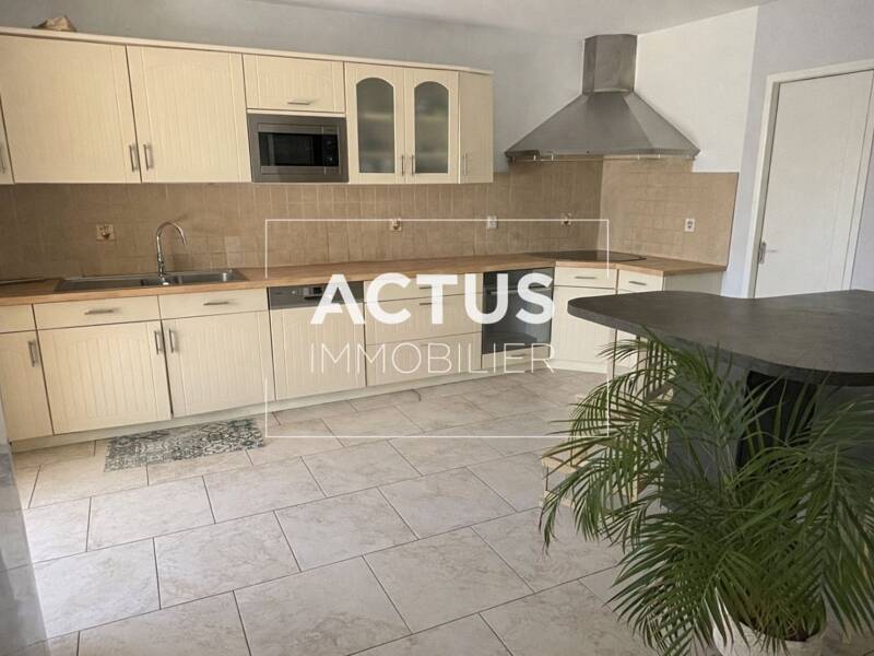 Maison à vendre, 134m², PELISSANNE