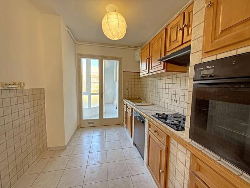 Maison à louer, 72m², MARSEILLE 8E