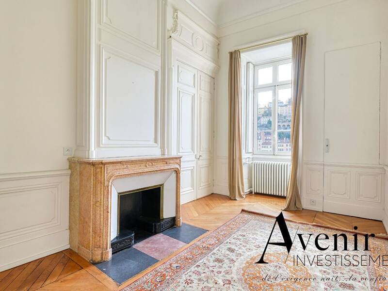 Maison à louer, 309m², LYON 2E
