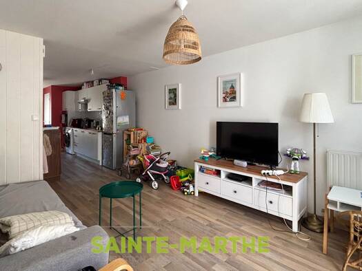 Maison à vendre 178 000 € 4 pièces 3 chambres 80,18 m² 322 m² de terrain Niort 79000