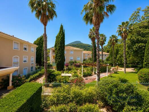 Appartement à vendre 750 000 € 6 pièces 4 chambres 165 m² Étage 1/2 La Valette-du-Var 83160
