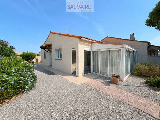 Maison de plain-pied à vendre 270 000 € 4 pièces 3 chambres 88 m² 341 m² de terrain Sud Saint-Laurent-de-la-Salanque 66250