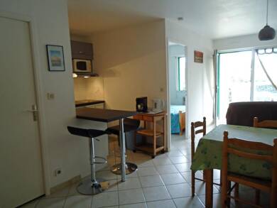 Appartement à louer 660 € 2 pièces 1 chambre 37 m² Le Fort Bloque-Le Couregant-Lannenec Ploemeur 56270