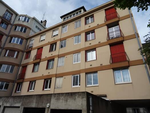Appartement à vendre 147 320 € 5 pièces 4 chambres 97 m² 3ème étage Laval 53000