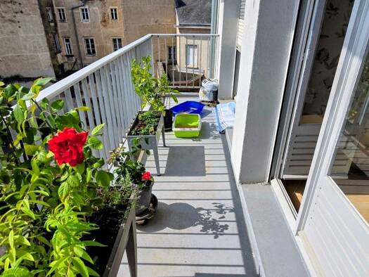 Appartement à vendre 89 000 € 3 pièces 2 chambres 86,35 m² Étage 3/5 Ville Basse-Centre Ville Gray 70100