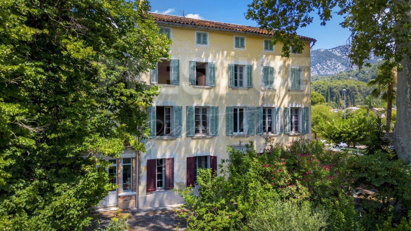 Maison à vendre, 385m², LA VALETTE DU VAR