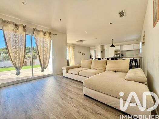 Maison de plain-pied à vendre 295 000 € 5 pièces 4 chambres 128,5 m² 587 m² de terrain Conilhac-Corbières 11200