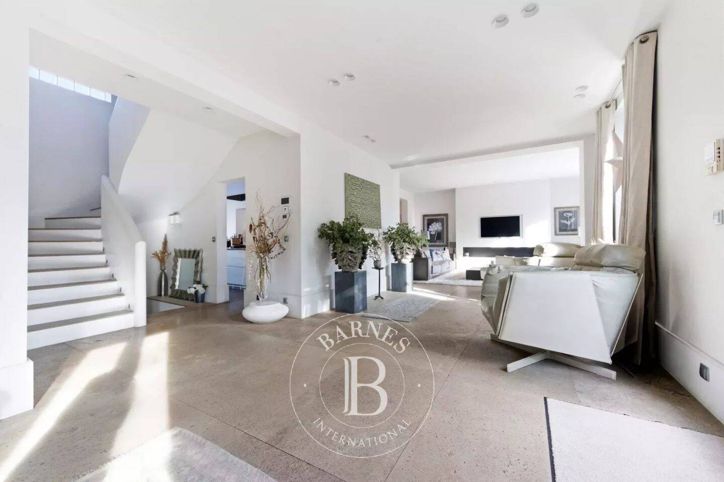 Maison à vendre, 577m², SAINT MAUR DES FOSSES