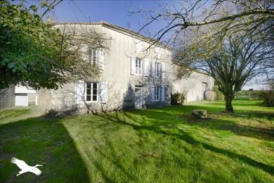 Maison à vendre 213 000 € 4 pièces 2 chambres 100 m² 2 050 m² de terrain Tourriers 16560