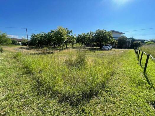 Terrain constructible à vendre 119 460 € 1 626 m² de terrain Séméac 65600