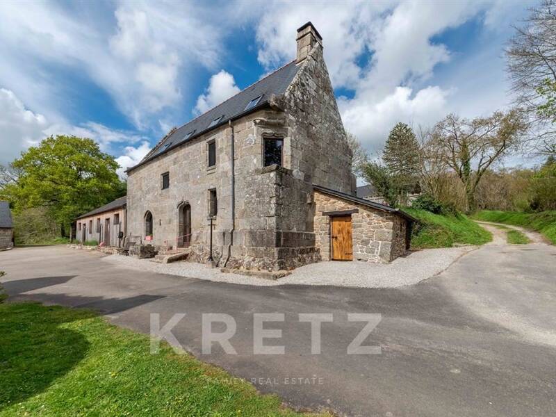 Maison à vendre, 410m², ROSTRENEN