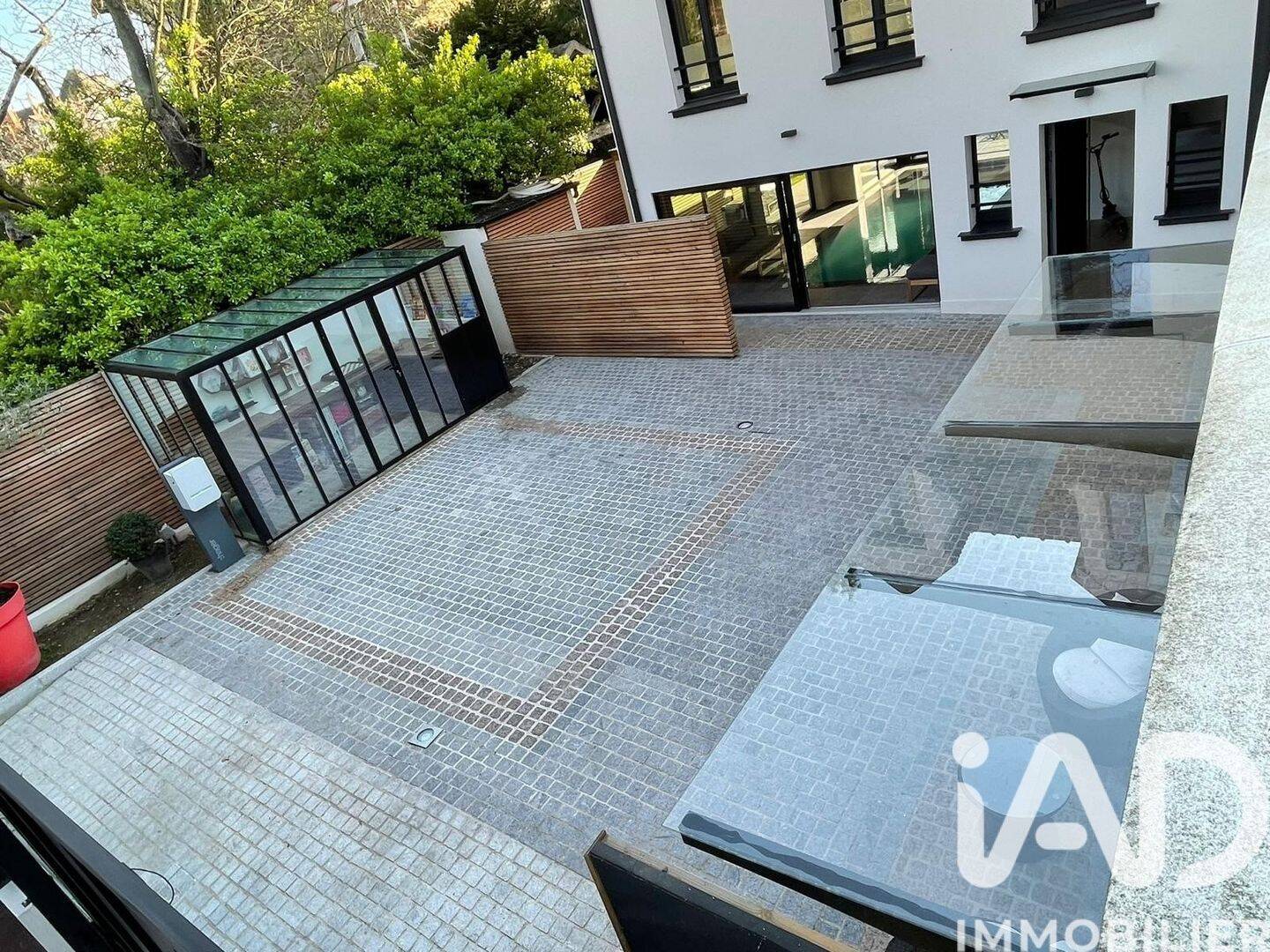 Maison à vendre, 265m², SAINT MAUR DES FOSSES