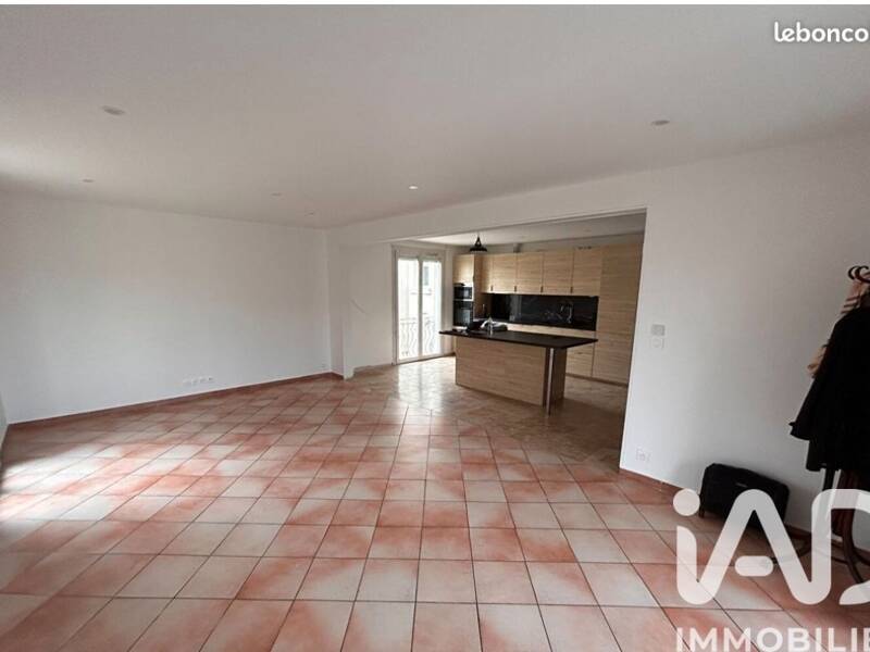 Maison à louer, 85m², SAINT VICTORET