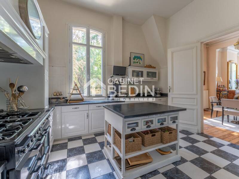 Maison à vendre, 333m², BORDEAUX