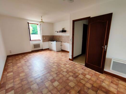 Appartement à louer 450 € 3 pièces 2 chambres 45 m² Étage 2/2 Nexon 87800