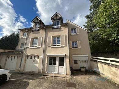 Appartement à louer 1 065 € 3 pièces 2 chambres 73 m² Étage 1/2 Lardy 91510