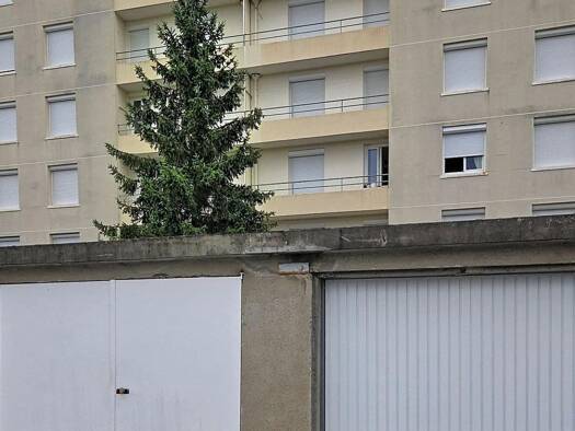 Appartement à vendre 80 000 € 3 pièces 2 chambres 69 m² 3ème étage Saint Jean Nord Châteauroux 36000