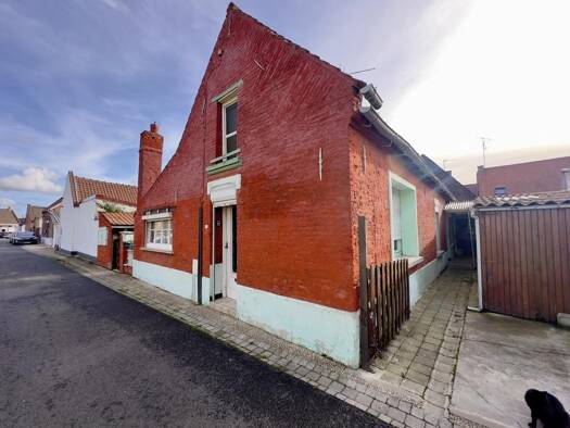 Maison à vendre 71 200 € 4 pièces 2 chambres 75 m² 378 m² de terrain Roost-Warendin 59286