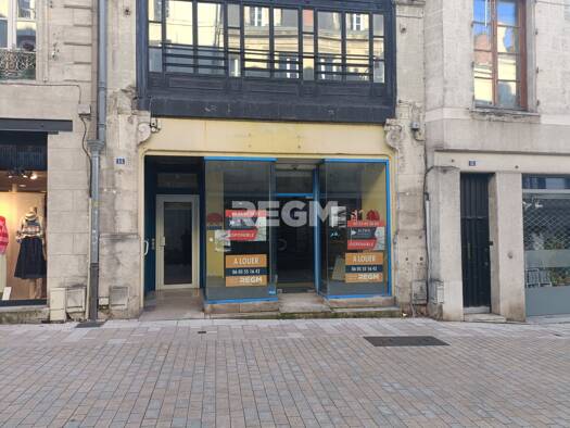 Local commercial à louer 1 880 € 100 m² de surface de vente Puy-Saint Font Périgueux 24000