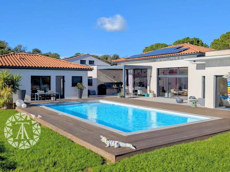 Maison à vendre, 260m², LAROQUE DES ALBERES