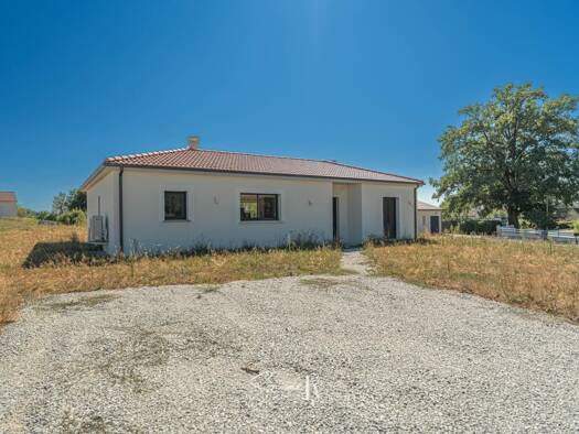 Maison à vendre 230 000 € 6 pièces 3 chambres 102 m² 1 308 m² de terrain Saint-Hilaire-Bonneval 87260
