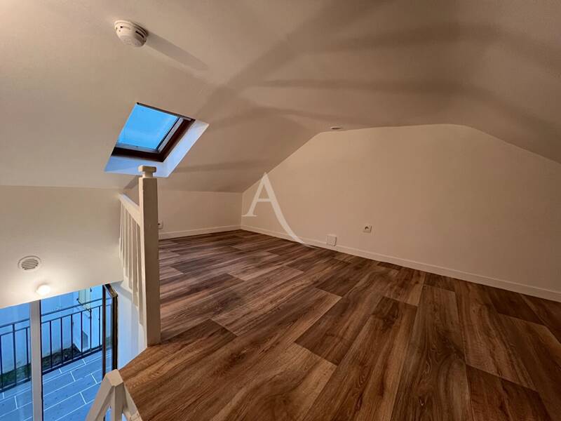 Maison à louer, 11m², LA QUEUE EN BRIE