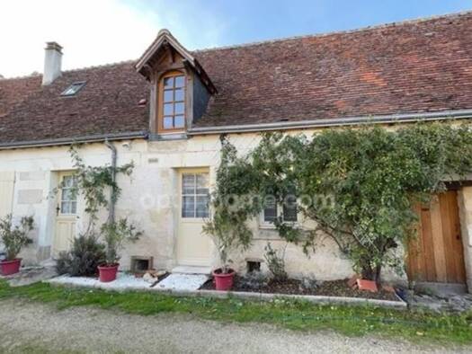 Maison à vendre 229 950 € 8 pièces 2 chambres 140 m² 832 m² de terrain Chemillé-sur-Indrois 37460