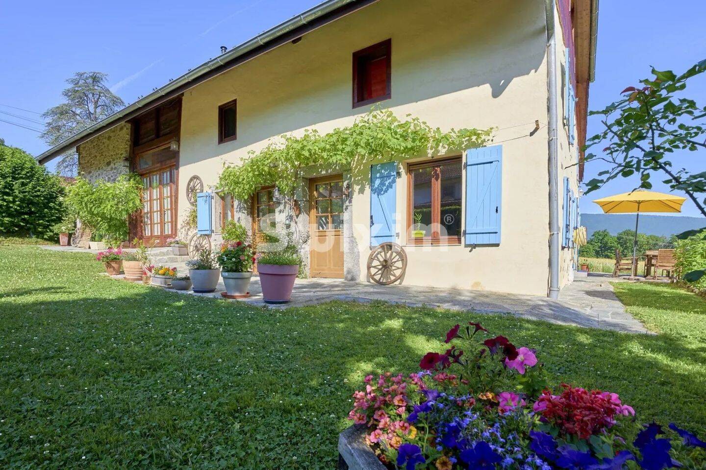 Maison à vendre, 320m², PERS JUSSY