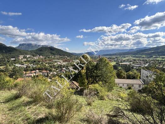 Terrain à vendre 174 000 € 4 611 m² de terrain Serres 05700