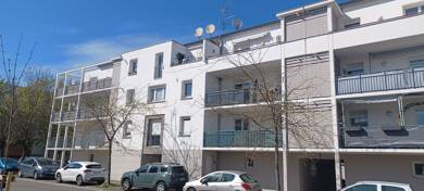 Appartement à vendre 168 688 € 5 pièces 104,4 m² RDC Nord Est Cernay 68700