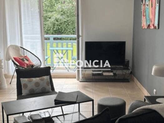 Appartement à vendre 170 000 € 3 pièces 2 chambres 54 m² RDC/3 Touques 14800