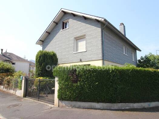 Maison à vendre 192 000 € 6 pièces 4 chambres 118 m² 587 m² de terrain Secteur Pavillonnaire Bagnères-de-Bigorre 65200