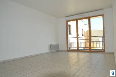 Appartement à louer 1 104 € 4 pièces 3 chambres 89 m² Étage 2/4 Coteaux Ouest-Pasteur Rouen 76000